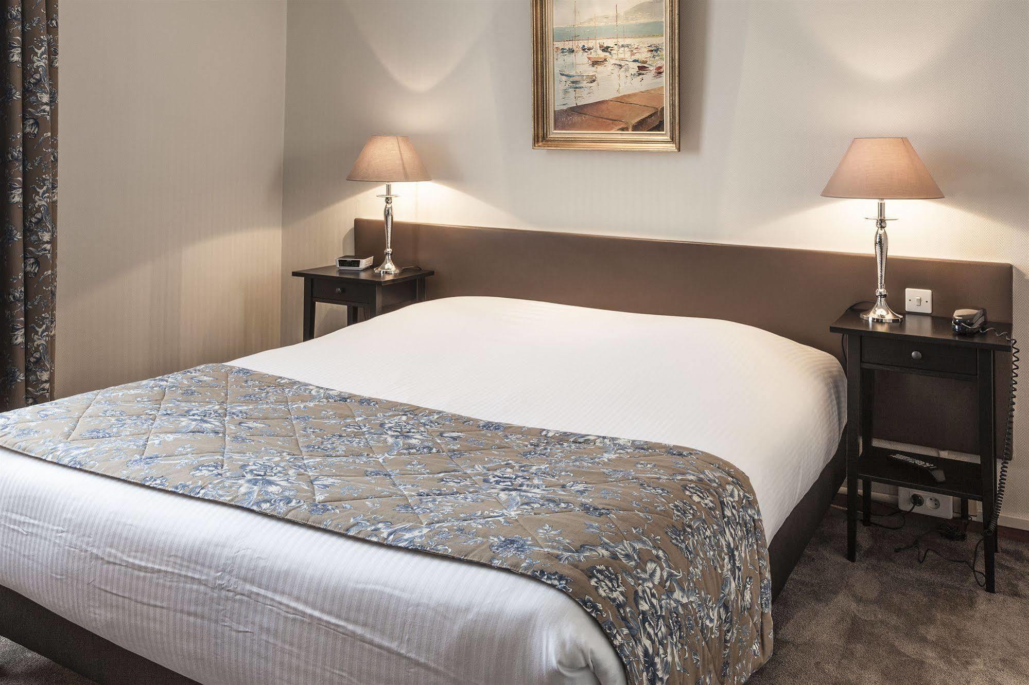 The Originals Boutique, Hotel Des Princes, Strasbourg Centre Bagian luar foto